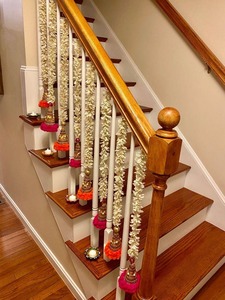 มาลัยดอกมะลิสีขาวปอกระเจาศิลปะติดผนังพร้อมปอมปอมปอมกลางแจ้งลานบ้านดิวาลิอินเดียฉากหลังปาร์ตี้งานแต่งงานของตกแต่งเวที - Product Image 3