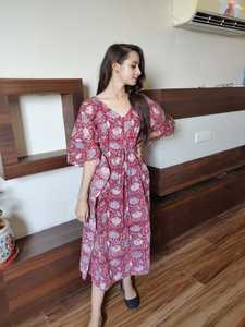 Caftan en Coton Imprimé à la Main au Tampon à Motif Floral, Magnifique Robe Caftan en Coton, Vêtement de Nuit, Robe de Plage pour Femme - Product Image 3