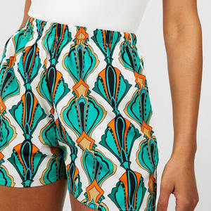 Bermuda imprimé numérique respirant pour femmes décontracté taille élastique coupe régulière style d'été ample-pour achat en vrac - Product Image 4