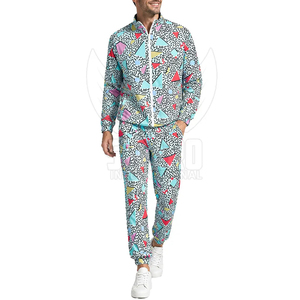 Ensemble de survêtement coupe-vent à capuche, streetwear uni, léger, athlétique, offrant une coupe confortable, style sportif et tendance - Product Image 3