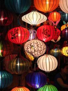 Lanterne en soie Vietnam Éclairage décoratif fait à la main Lanterne en soie parfaite pour les festivals Décoration intérieure et approvisionnement en gros pour l'exportation - Product Image 2