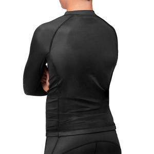 Protection contre les éruptions cutanées respirante à séchage rapide imprimée du logo personnalisé pour hommes, protection solaire UPF 50 + pour les aventures en plein air et les sports nautiques - Product Image 2