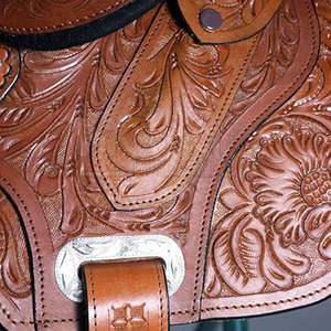 Selles de cheval de service OEM Selles de cheval légères fabriquées au Pakistan Selles de cheval teintes unies - Product Image 6