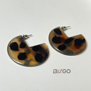 Handcrafted Vintage Lacquer Earrings with Incomplete Design and Light <b>Brown</b> Dots, Custom Wholesale Fashion Accessory Gift - Product Image 3