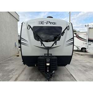 Caravane compacte moderne 4x4 Forest River Flagstaff E-Pro 20FBS 2025 avec suspension indépendante, remorque RV élégante et mobile, gris 2 - Product Image 2