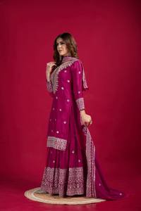 ชุดเสื้อผ้าอินเดียและปากีสถานเย็บเต็มผืนทำจากผ้าไหมชีฟองมาใหม่ - Product Image 3