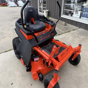 Cortadora de Césped de Giro Cero Bad Boyy MZ Magnum de 42 Pulgadas, a Gasolina, Autopropulsada, de Grado Profesional, con Cuchilla Rotatoria y Descarga Trasera - Product Image 1