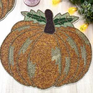 ที่ชาร์จทรงกลมทำด้วยมือสำหรับการรับประทานอาหารสุดหรูและของตกแต่งวันหยุดลูกปัดทำมือไม่เหมือนใครที่รองจานบนเฟอร์นิเจอร์บ้าน - Product Image 1