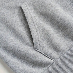 Sweat à capuche en coton 100% pour femmes, personnalisé avec des strass brodés de qualité supérieure, à manches longues, pour l'hiver, en vente - Product Image 4