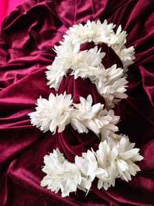 Bracelets en tissu/jaune de jasmin Gajra, Sangeet Haldi Mehndi Ganey Gajra Ganaas, Mehndi Mayoon Kalire, Gajra Bangle écologique - Product Image 4