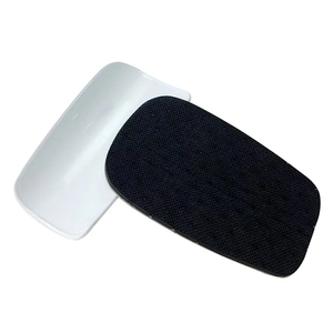 Protège-tibias personnalisés les plus vendus avec imperméable réglable Premium avec votre propre logo personnalisé pour le football et le football - Product Image 3