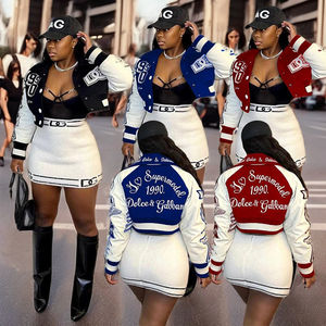 Venta caliente chaqueta universitaria corta para mujer diseño personalizado chaqueta de cuero estilo Y2K con relleno de algodón para uso al aire libre - Product Image 6