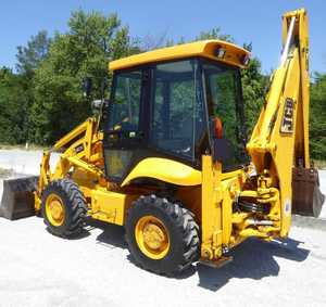 Chargeuse-pelleteuse compacte JCB 2CX 4x4, moteur diesel Perkins, haute efficacité, jaune - Product Image 3