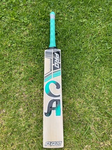 BAT DE CRICKET PROFESSIONNEL DURABLE ET LÉGER DE HAUTE QUALITÉ CA GOLD 15000 NOUVELLE ÉDITION 2026 GRADE 1 EN BOIS DE SARTIN ANGLAIS - Product Image 5