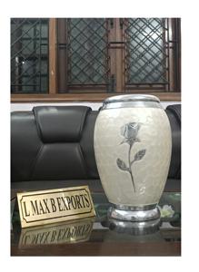 Urna de aluminio de la mejor calidad hecha a mano para cenizas de adultos Suministros funerarios conmemorativos únicos Uso de cremación - Product Image 2