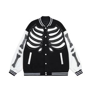 Vestes universitaires d'hiver en denim vintage écologiques personnalisées en gros avec logos et noms de marque personnalisés pour hommes 2026 - Product Image 1