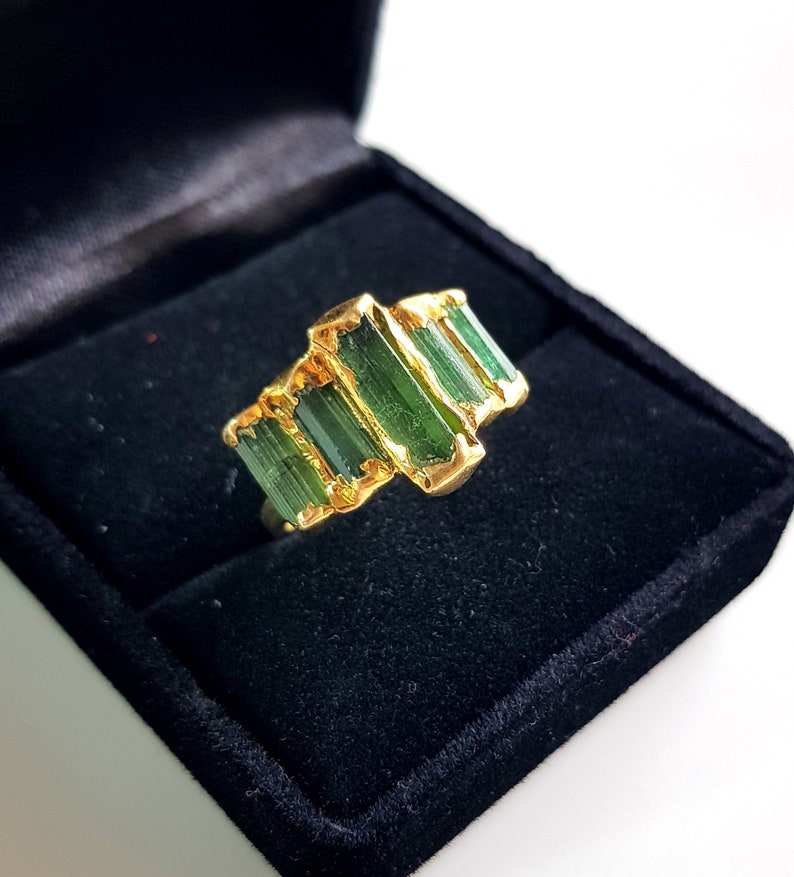 สีเขียว