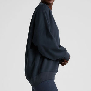 เสื้อสเวตเชิ้ตผู้หญิงขายส่ง ผ้าฟลีซ แขนยาว ทรงโอเวอร์ไซส์ ผ้าคอตตอนผสม คอกลม สไตล์ลำลอง อุ่นสบาย สำหรับฤดูหนาว สตรีทแวร์ ด้านหน้า - Product Image 3