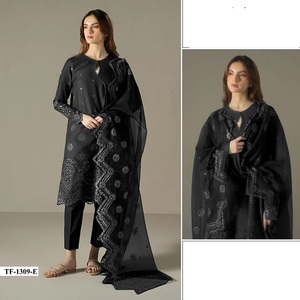 Costume brodé Sehenaaj Palazzo Salwar Designer à la mode Vêtements ethniques pour les femmes pour les mariages de l'Aïd et les événements spéciaux - Product Image 1