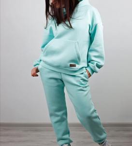 Nouvelle collection 2026/27 – Ensemble de survêtement personnalisé brodé pour femme, 2 pièces (pantalon de jogging et veste) – Vente en gros - Product Image 3