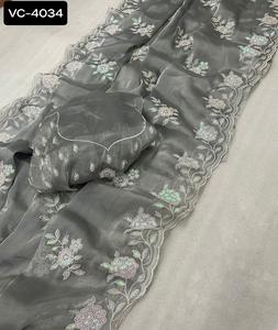 El Más Hermoso Sari de Seda Jimmi Cho para Fiestas y Festivales Indios con Bordado de Lentejuelas Dobles y Blusa - Product Image 1