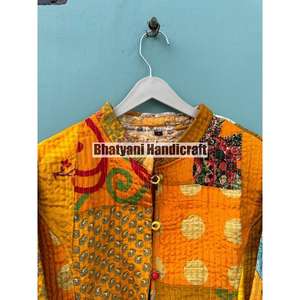 Abrigo de retazos acolchado Vintage para mujer India Chaqueta larga multicolor de algodón hecha a mano en nuevo estilo bohemio Característica transpirable - Product Image 2