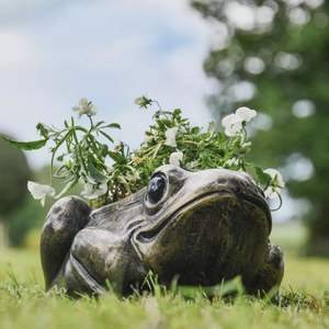 Figura de animal de hierro de Estilo Vintage distintiva para decoración rústica elegante para sala de estar y decoración de patio de jardín en forma hecha a mano - Product Image 3