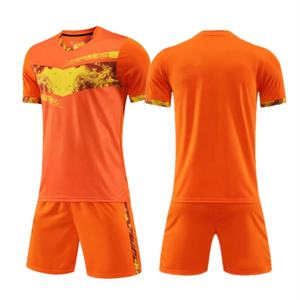 Venta directa de fábrica, conjunto de ropa de fútbol de transferencia de calor para adultos con estampado personalizado, uniformes de camiseta - Product Image 5