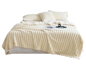 Manta multifuncional acogedora y cálida para siesta - Product Image 1