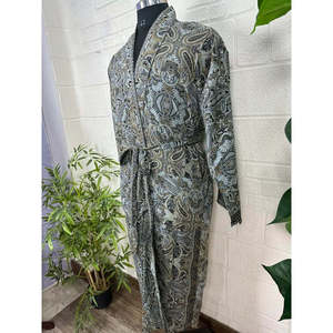 Kimono de Satén de Lujo para Hombre, Estilo Boho, Largo, para Casa, Playa o Baño, Regalo de Cumpleaños para Esposo - Product Image 4