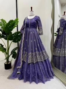 Hermoso traje de diseñador en el mismo color Heavy Chinon Fabric Hilo interior Lentejuelas Trabajo Sharara para mujeres-Ropa de fiesta de estilo moderno - Product Image 3