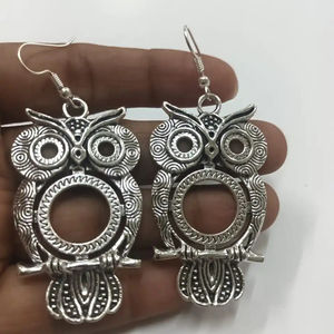 Hibou indien Dangler oxydé de qualité supérieure ethnique plaqué or multicolore perle grappe goutte boucle d'oreille inspiré bijoux de mode - Product Image 1
