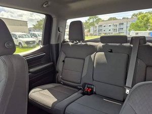 2024 asequible gGMC Sie-rra 1500 Elevación Crew Cab RWD - Product Image 5