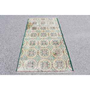 Alfombra Turca Vintage de 3.4x6.1 pies, Alfombra Decorativa, Alfombra de Lana con Diseño Floral Verde y Rojo - Product Image 1