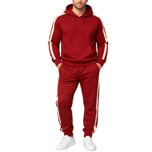Conjunto Deportivo al por Mayor para Hombre: Sudadera con Capucha Borgoña y Pantalones de Chándal con Rayas Laterales en Contraste, Estilo Casual para Gimnasio - Product Image 1