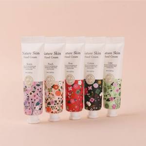 Crème pour les mains FOODAHOLIC NATURE SKIN ROSE, hydratante à l'huile de macadamia, produit coréen - Product Image 3