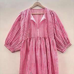 Vestido Midi de alta calidad con estampado de bloques florales, cuello profundo y cierre de cuerdas, Vestido corto informal para el verano para tus seres queridos - Product Image 1