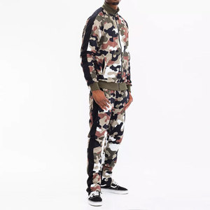 Ensemble de survêtements de camouflage sublimé personnalisé pour hommes, survêtements pour hommes aventureux de style urbain - Product Image 2
