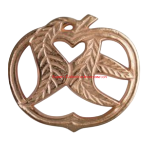 Cast Metal Apple Shaped <b>Trivet</b> With Leaf Design Heat Resistant Decorative <b>Kitchen</b> Hot Pad & Table Protector For Dining & Home - Product Image 1