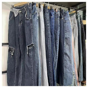 Bale de jeans en denim authentique, variété de marques et de tailles, idéal pour la revente ou le recyclage des tissus, qualité assurée - Product Image 5