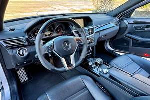 Sedán Mercedes-Benz E63 AMG 2012 Usado, Volante a la Izquierda/Derecha, OFERTA - Product Image 5