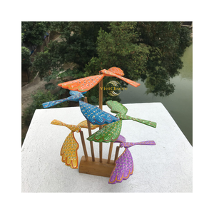 Jouet libellule en bambou personnalisé, jouet en bois fait main éco-responsable - Product Image 5