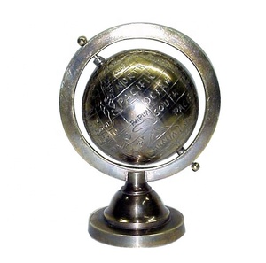Globe en aluminium pour la maison Cadeau décoratif Article d'artisanat indien Design antique Vente en gros d'aspect vintage Produit le plus vendu - Product Image 4