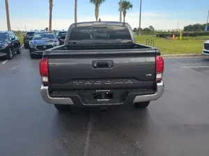 2022 Toyota Tacoma SR5 - Product Image 5