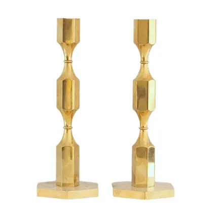 Ouro Acabado Alumínio Pedra Forma Candle Holder Pilar para Sala de estar Design Exclusivo Quarto & Natal Decorado Candle Stand