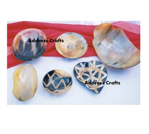 Bol en corne de style viking en matériau écologique Vaisselle de table Bol en corne de buffle décoratif ultra brillant Assiettes médiévales en corne de buffle - Product Image 5