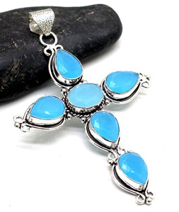 Pendentif en calcédoine bleue en argent sterling 925 élégant bijoux en pierres précieuses faits à la main pour femmes et mariages - Product Image 1