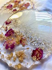 Posavasos de resina único Diseño Look Resina artesanal con posavasos de forma redonda para café y bebida de té con venta - Product Image 3