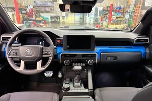LISTO PARA ENVIAR, Volante a la Derecha/Izquierda, TOYOTA TACOMA TRD SPORT 2025, Doble Cabina, 4x4, Turbo, 4 Cilindros, Kit de Elevación de 2.5 Pulgadas - Product Image 3