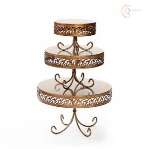 Elegante Soporte para Tartas de Metal con Superficie Lisa, Perfecto para Cupcakes, Pasteles y Tartas de Celebración - Product Image 1